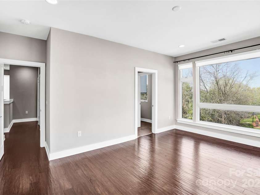 111 Poindexter Drive, Charlotte, NC 28203.  MLS# CAR4233438, YatesRealty ID 7079. 