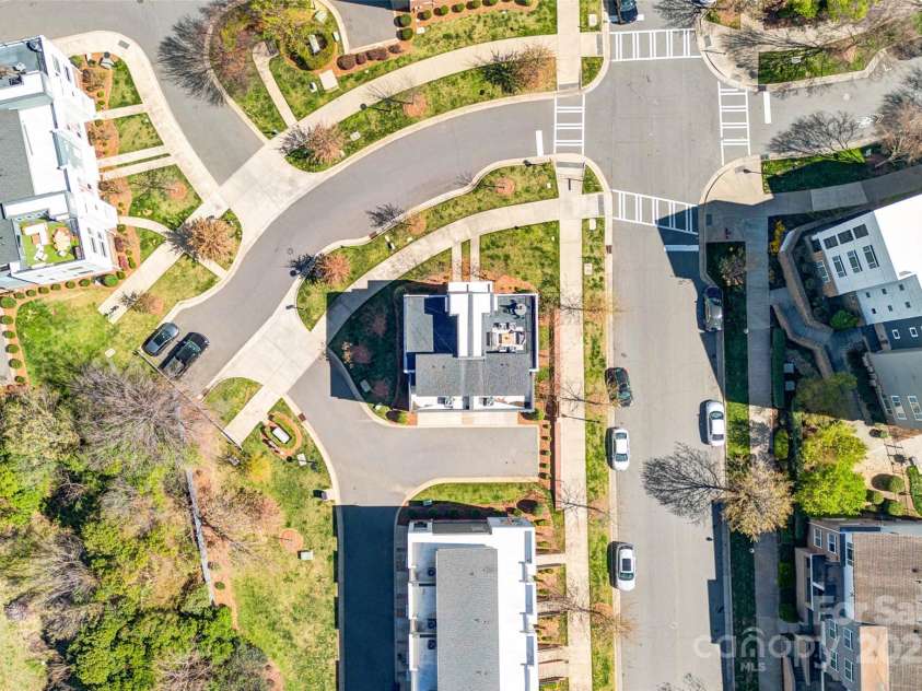 111 Poindexter Drive, Charlotte, NC 28203.  MLS# CAR4233438, YatesRealty ID 7079. 