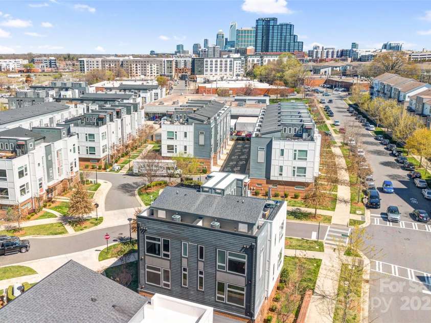 111 Poindexter Drive, Charlotte, NC 28203.  MLS# CAR4233438, YatesRealty ID 7079. 