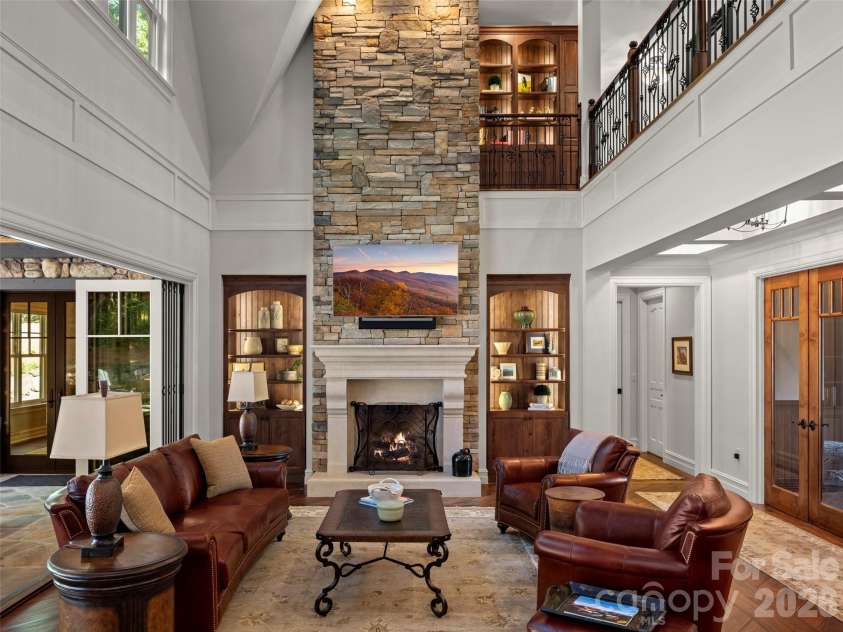 1946 White Tree Trail, Arden, NC 28704.  MLS# CAR4359599, YatesRealty ID 7079. 