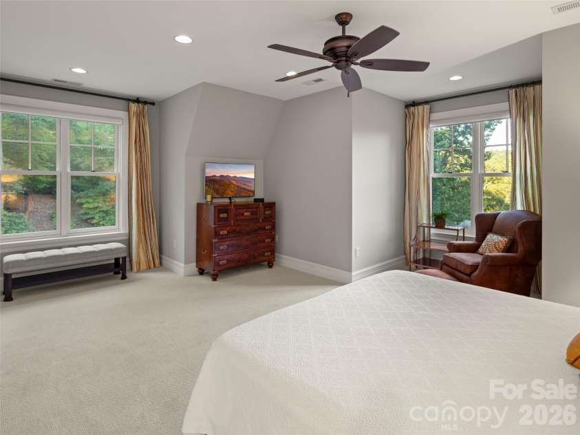 1946 White Tree Trail, Arden, NC 28704.  MLS# CAR4359599, YatesRealty ID 7079. 
