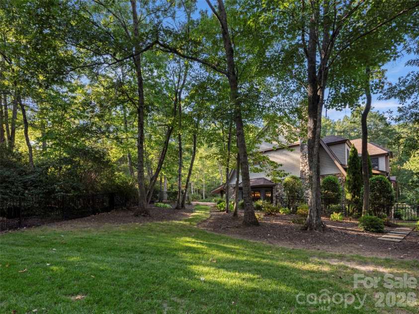 1946 White Tree Trail, Arden, NC 28704.  MLS# CAR4359599, YatesRealty ID 7079. 