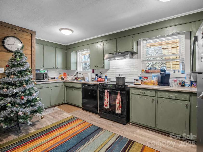 2072 Dean Lane, Lincolnton, NC 28092.  MLS# CAR4330224, YatesRealty ID 708. 