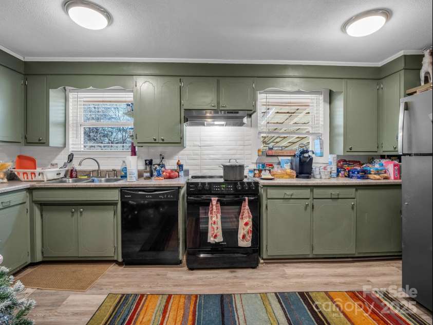 2072 Dean Lane, Lincolnton, NC 28092.  MLS# CAR4330224, YatesRealty ID 708. 