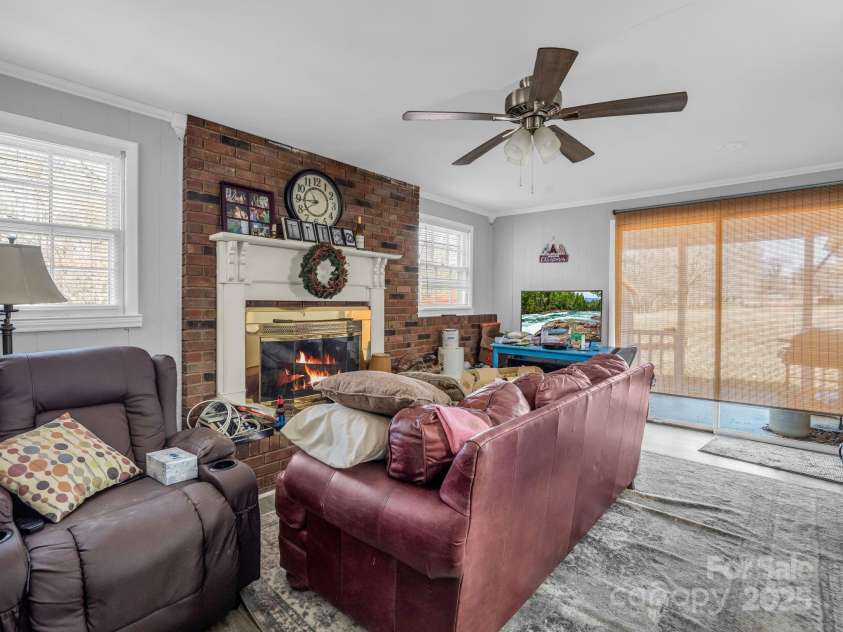 2072 Dean Lane, Lincolnton, NC 28092.  MLS# CAR4330224, YatesRealty ID 708. 