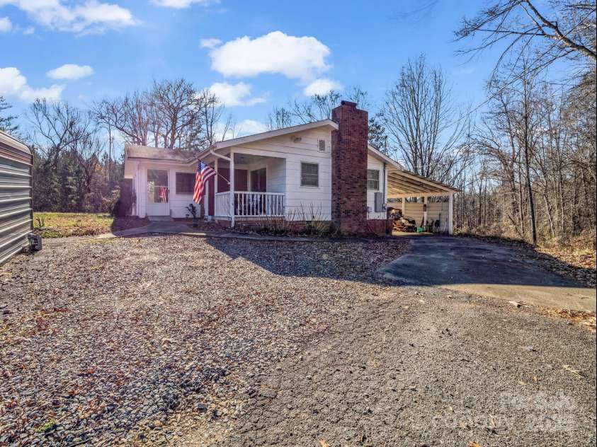 2072 Dean Lane, Lincolnton, NC 28092.  MLS# CAR4330224, YatesRealty ID 708. 