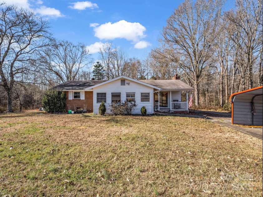 2072 Dean Lane, Lincolnton, NC 28092.  MLS# CAR4330224, YatesRealty ID 708. 