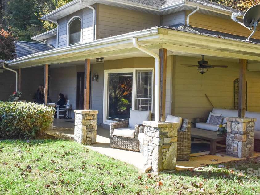 336 Berry Lane, Bryson City, NC 28713.  MLS# CAR4313303, YatesRealty ID 708. 