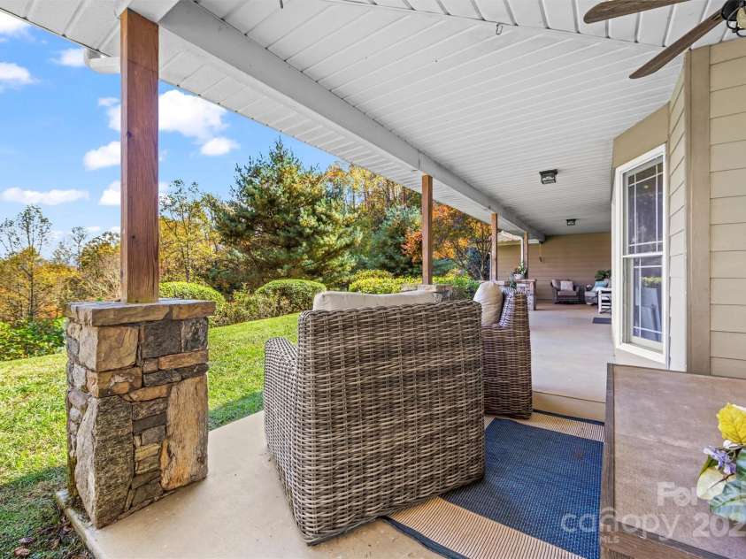 336 Berry Lane, Bryson City, NC 28713.  MLS# CAR4313303, YatesRealty ID 708. 