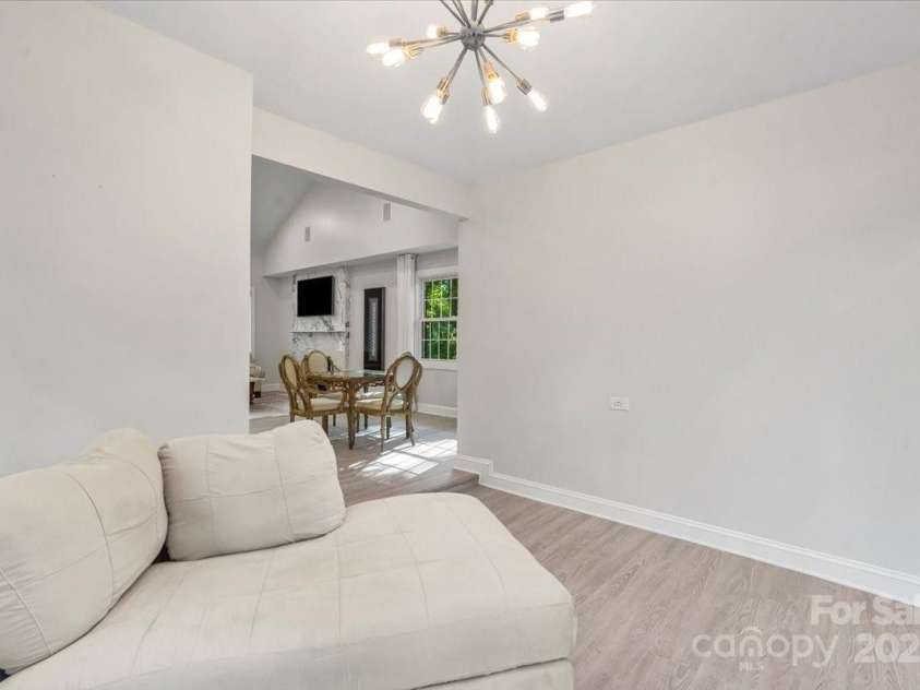 5009 Milford Road, Charlotte, NC 28210.  MLS# CAR4293565, YatesRealty ID 7080. 