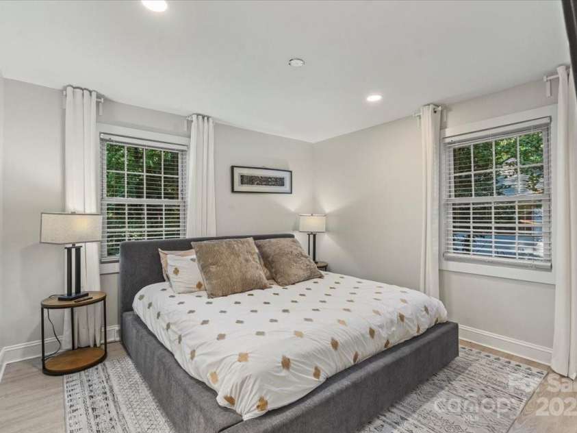 5009 Milford Road, Charlotte, NC 28210.  MLS# CAR4293565, YatesRealty ID 7080. 