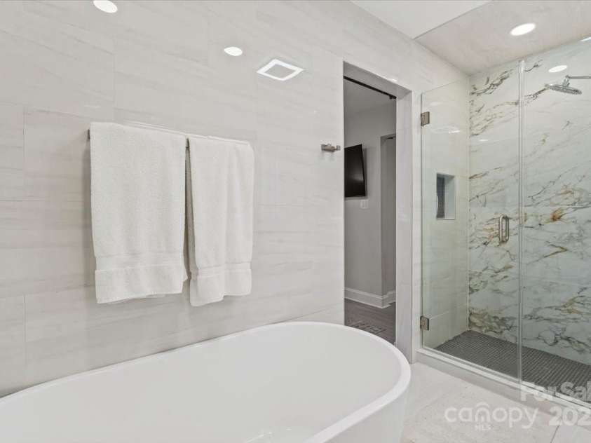 5009 Milford Road, Charlotte, NC 28210.  MLS# CAR4293565, YatesRealty ID 7080. 