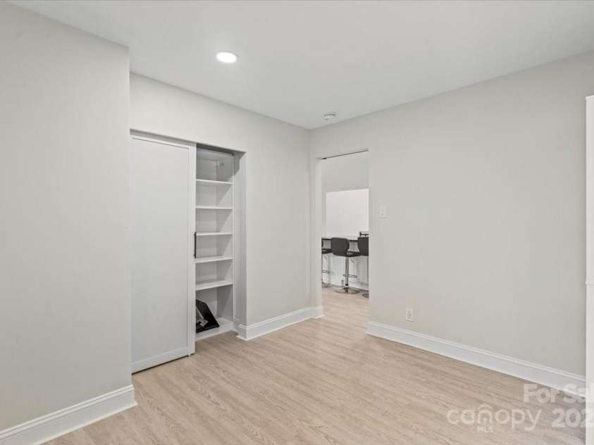 5009 Milford Road, Charlotte, NC 28210.  MLS# CAR4293565, YatesRealty ID 7080. 