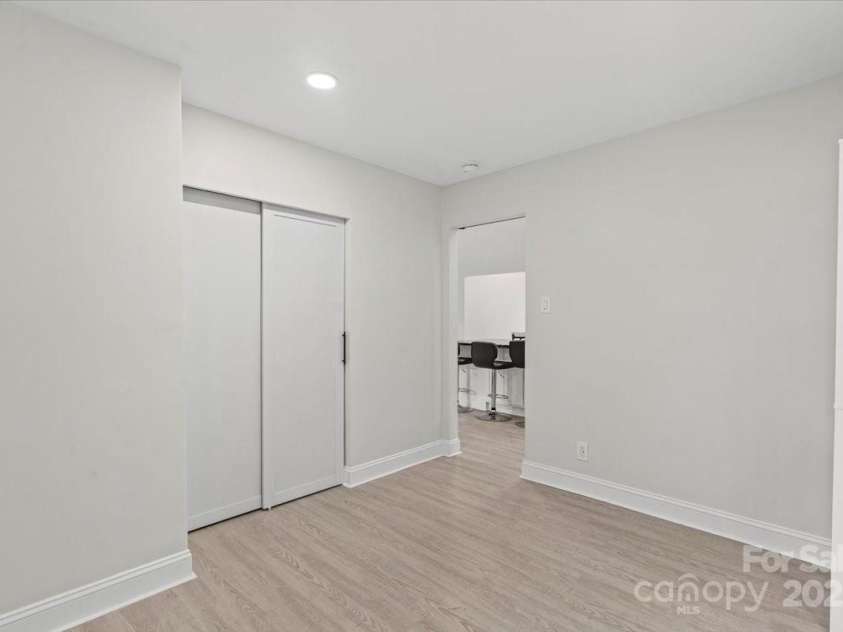 5009 Milford Road, Charlotte, NC 28210.  MLS# CAR4293565, YatesRealty ID 7080. 