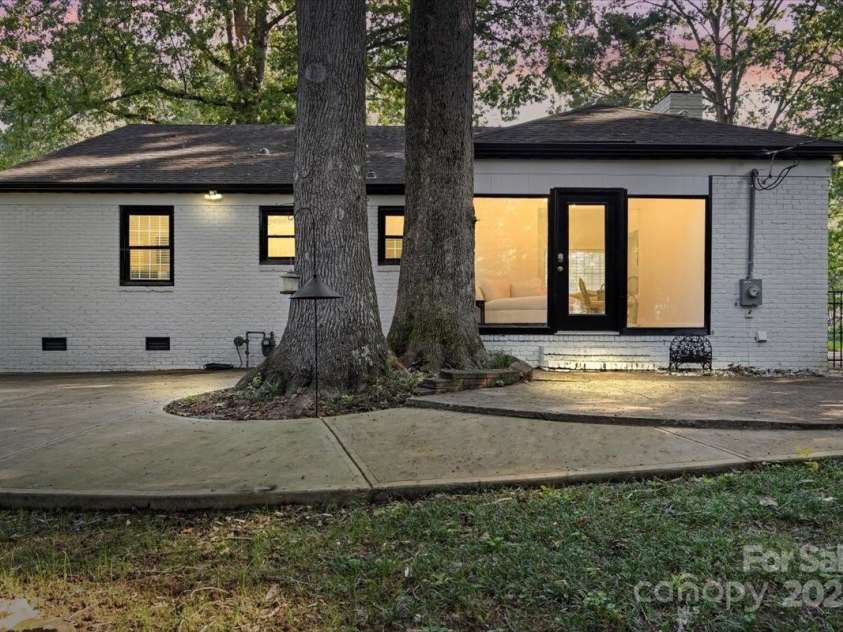 5009 Milford Road, Charlotte, NC 28210.  MLS# CAR4293565, YatesRealty ID 7080. 