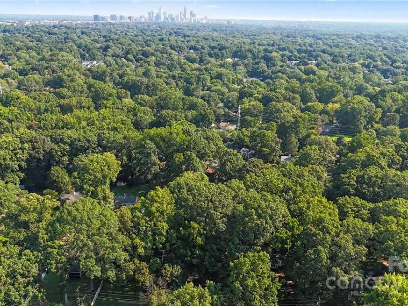 5009 Milford Road, Charlotte, NC 28210.  MLS# CAR4293565, YatesRealty ID 7080. 