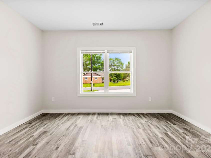 1301 Marble Street, Charlotte, NC 28208.  MLS# CAR4247117, YatesRealty ID 7081. 