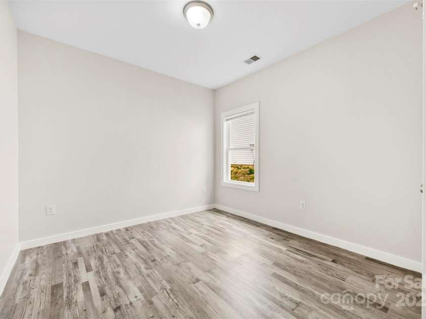 1301 Marble Street, Charlotte, NC 28208.  MLS# CAR4247117, YatesRealty ID 7081. 