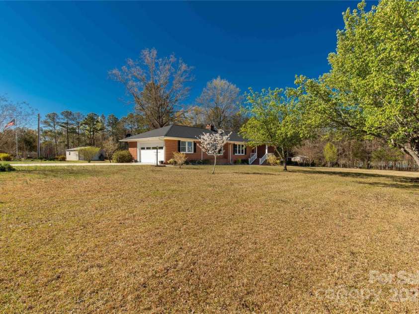 1139 Suttle Road, Lancaster, SC 29720.  MLS# CAR4235169, YatesRealty ID 7082. 