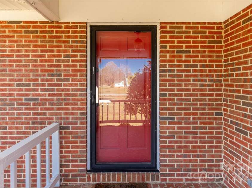 1139 Suttle Road, Lancaster, SC 29720.  MLS# CAR4235169, YatesRealty ID 7082. 