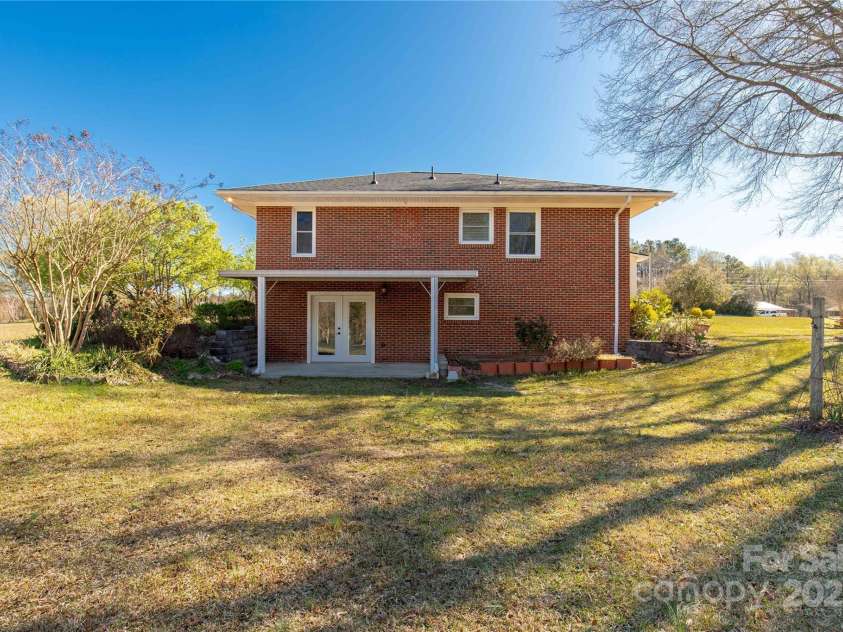 1139 Suttle Road, Lancaster, SC 29720.  MLS# CAR4235169, YatesRealty ID 7082. 