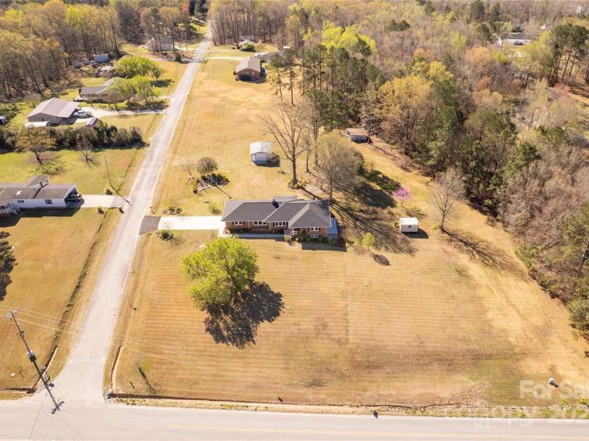 1139 Suttle Road, Lancaster, SC 29720.  MLS# CAR4235169, YatesRealty ID 7082. 