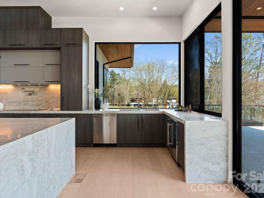 6000 Midsomer Road, Charlotte, NC 28214.  MLS# CAR4361204, YatesRealty ID 7083. 