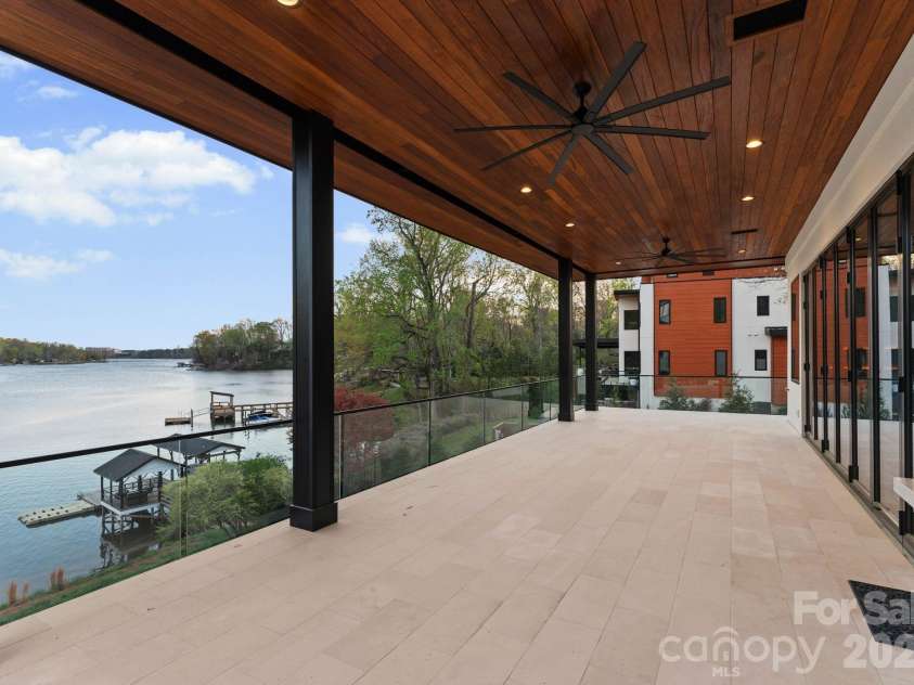 6000 Midsomer Road, Charlotte, NC 28214.  MLS# CAR4361204, YatesRealty ID 7083. 