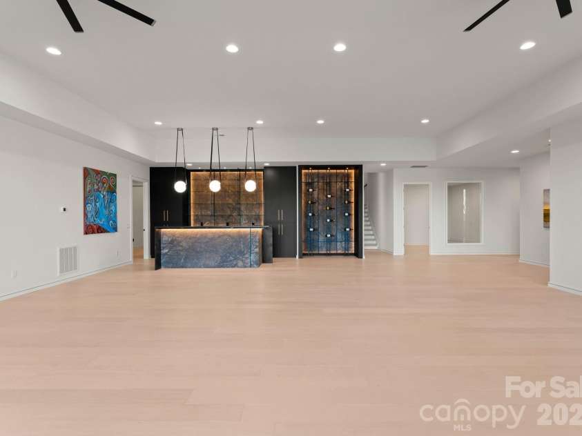 6000 Midsomer Road, Charlotte, NC 28214.  MLS# CAR4361204, YatesRealty ID 7083. 