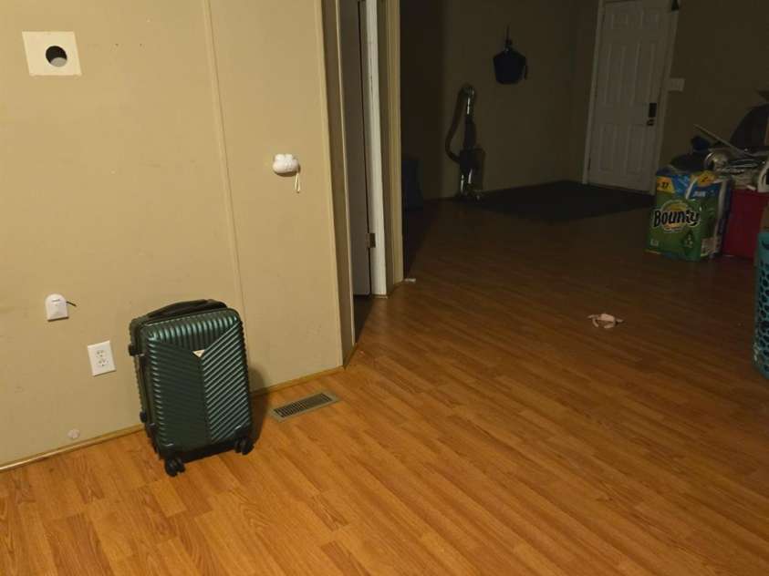 372 Forest Hollow Drive, Statesville, NC 28677.  MLS# CAR4219107, YatesRealty ID 7085. 