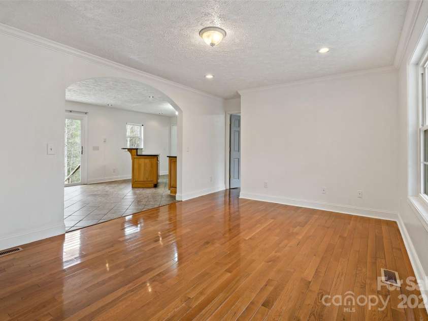 3655 Grandview Drive, Morganton, NC 28655.  MLS# CAR4231950, YatesRealty ID 7086. 