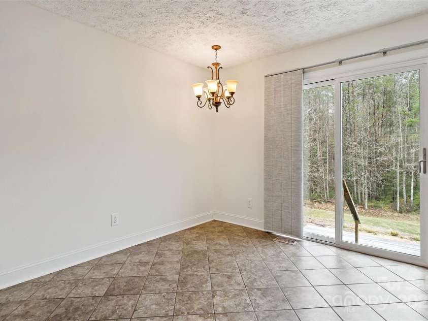 3655 Grandview Drive, Morganton, NC 28655.  MLS# CAR4231950, YatesRealty ID 7086. 