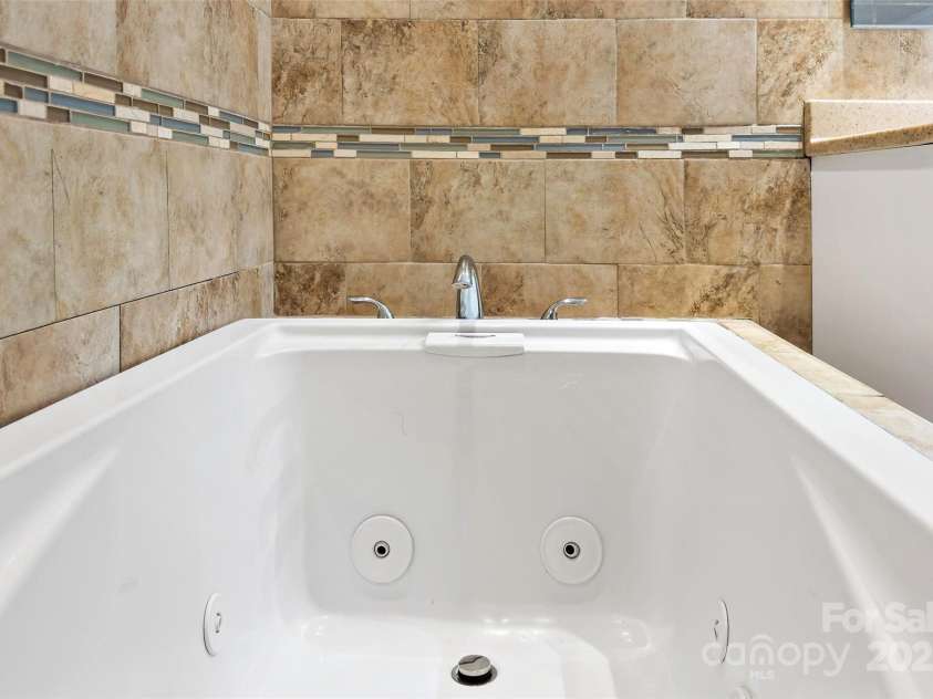 3655 Grandview Drive, Morganton, NC 28655.  MLS# CAR4231950, YatesRealty ID 7086. 