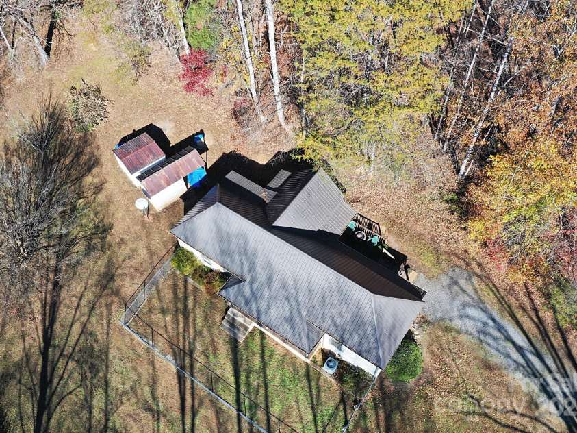 478 Foxwood Drive, Marion, NC 28752.  MLS# CAR4321439, YatesRealty ID 7086. 