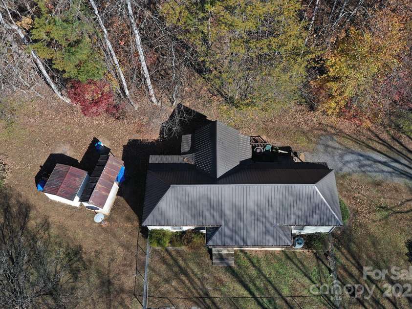 478 Foxwood Drive, Marion, NC 28752.  MLS# CAR4321439, YatesRealty ID 7086. 