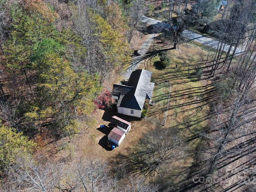 478 Foxwood Drive, Marion, NC 28752.  MLS# CAR4321439, YatesRealty ID 7086. 