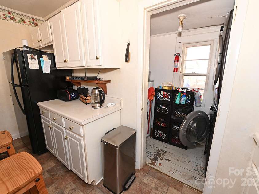 478 Foxwood Drive, Marion, NC 28752.  MLS# CAR4321439, YatesRealty ID 7086. 
