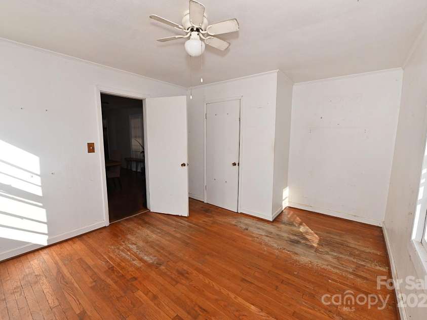 478 Foxwood Drive, Marion, NC 28752.  MLS# CAR4321439, YatesRealty ID 7086. 