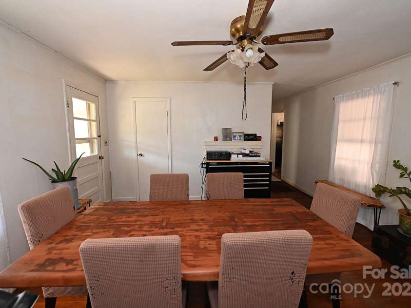 478 Foxwood Drive, Marion, NC 28752.  MLS# CAR4321439, YatesRealty ID 7086. 