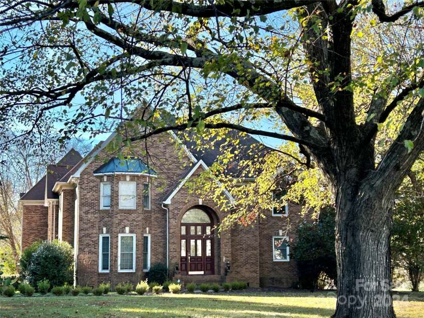 431 Walden Trail, Waxhaw, NC 28173.  MLS# CAR4198964, YatesRealty ID 7088. 