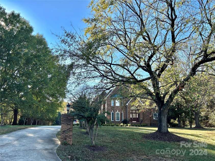 431 Walden Trail, Waxhaw, NC 28173.  MLS# CAR4198964, YatesRealty ID 7088. 