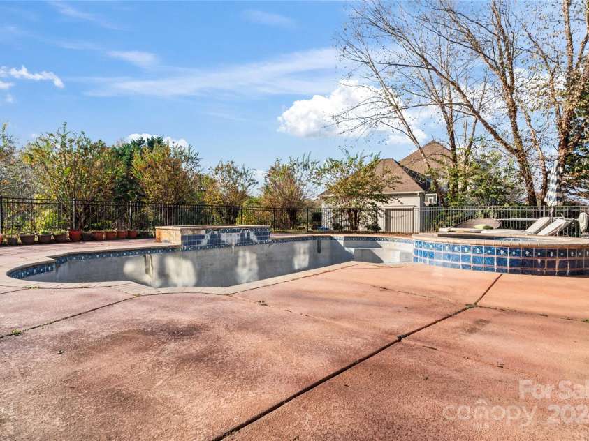 431 Walden Trail, Waxhaw, NC 28173.  MLS# CAR4198964, YatesRealty ID 7088. 