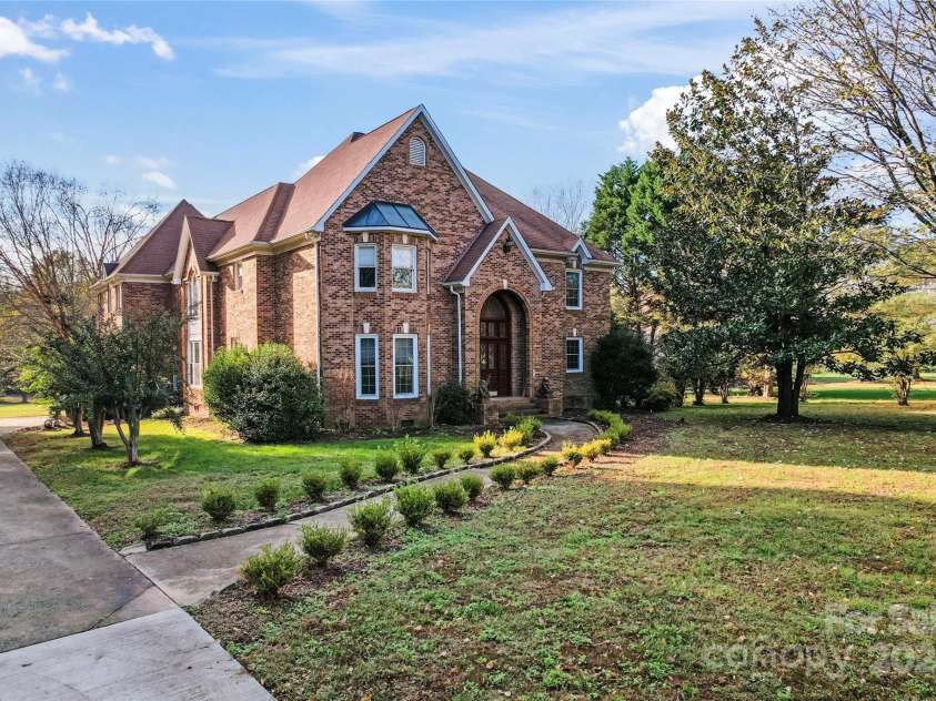431 Walden Trail, Waxhaw, NC 28173.  MLS# CAR4198964, YatesRealty ID 7088. 