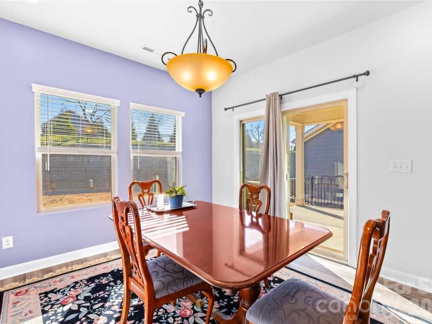 5098 Turtle Creek Drive, Denver, NC 28037.  MLS# CAR4341030, YatesRealty ID 7088. Eat-in Dining