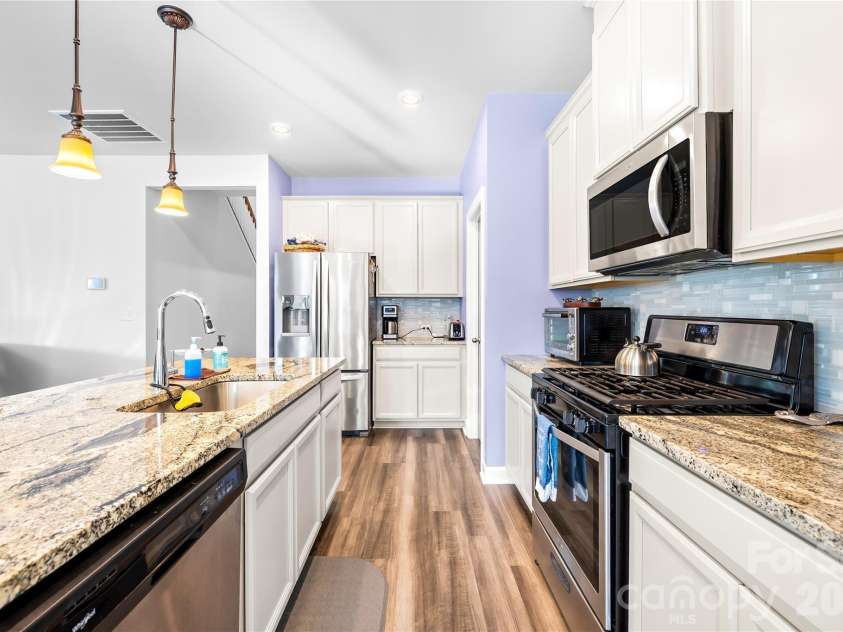 5098 Turtle Creek Drive, Denver, NC 28037.  MLS# CAR4341030, YatesRealty ID 7088. Kitchen