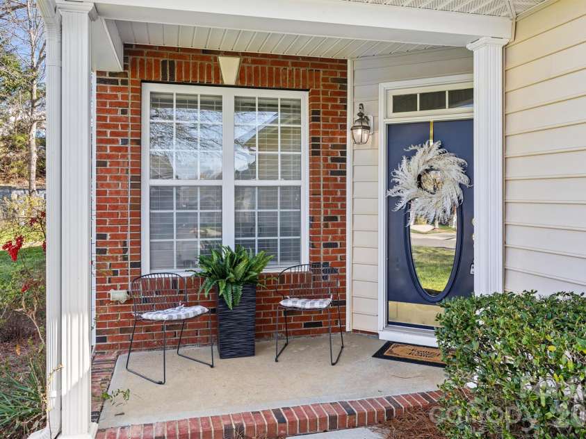 1657 Onyx Ridge, Fort Mill, SC 29708.  MLS# CAR4328052, YatesRealty ID 7089. Front porch