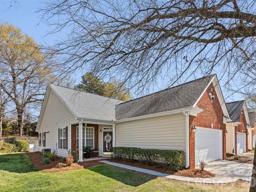 1657 Onyx Ridge, Fort Mill, SC 29708.  MLS# CAR4328052, YatesRealty ID 7089. Side-front view