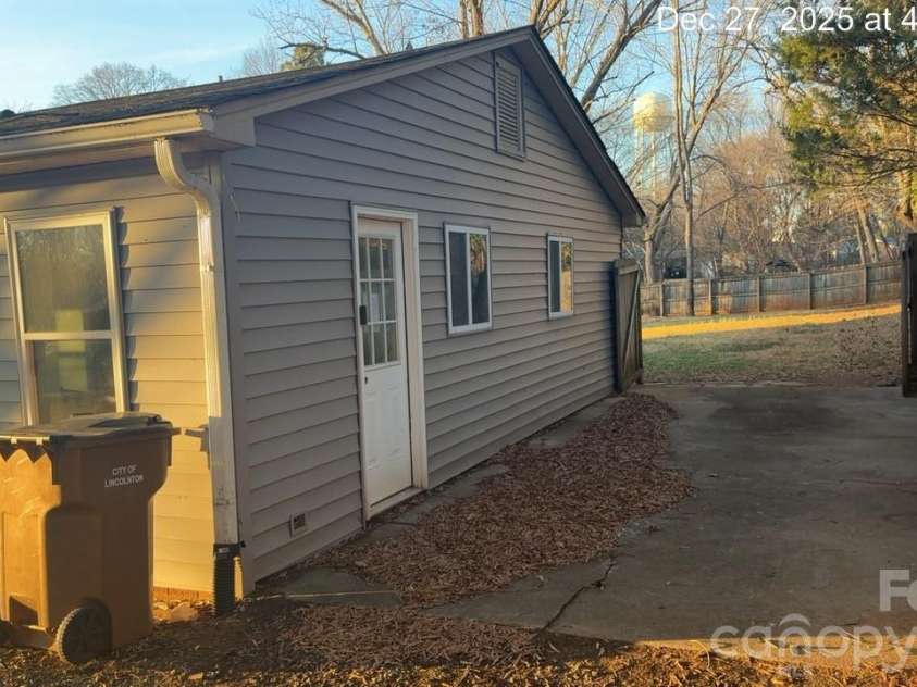 2209 Dale Avenue, Lincolnton, NC 28092.  MLS# CAR4346801, YatesRealty ID 7090. 