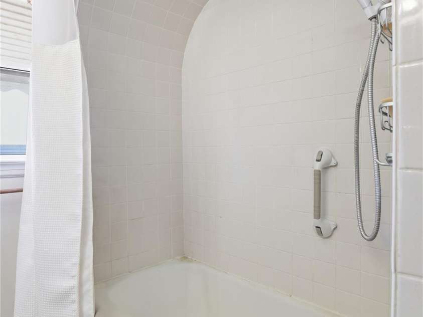 3115 Mathis Drive, Charlotte, NC 28208.  MLS# CAR4342813, YatesRealty ID 7092. 