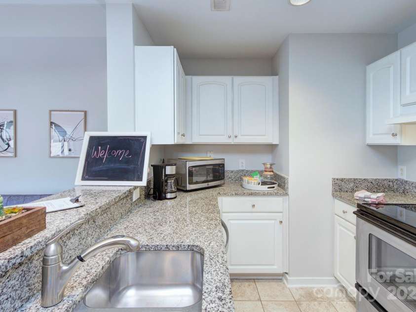 715 Church Street, Charlotte, NC 28202.  MLS# CAR4259584, YatesRealty ID 7092. 